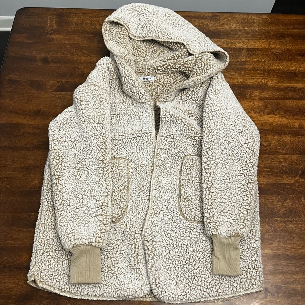 Hoodie Fleece. Women’s Large/XL. Cream and brown.